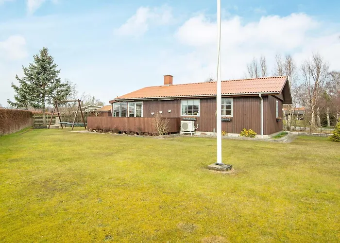 Дом отдыха 9 Person In Grenaa-by Traum